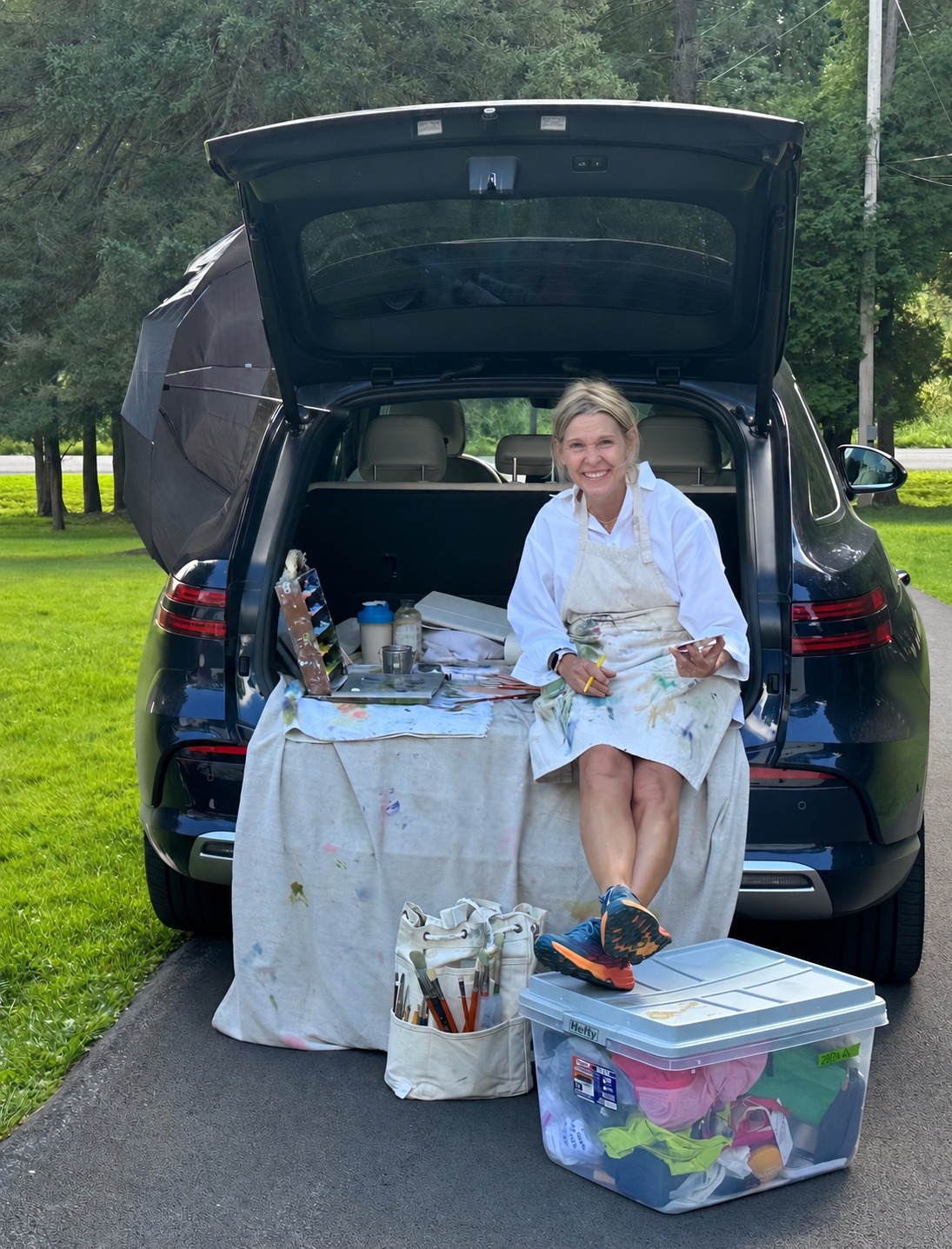 Painting outdoors from the trunk of my car